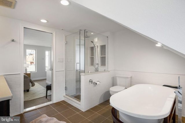 129 BAINBRIDGE ST, Philadelphia, PA 19147