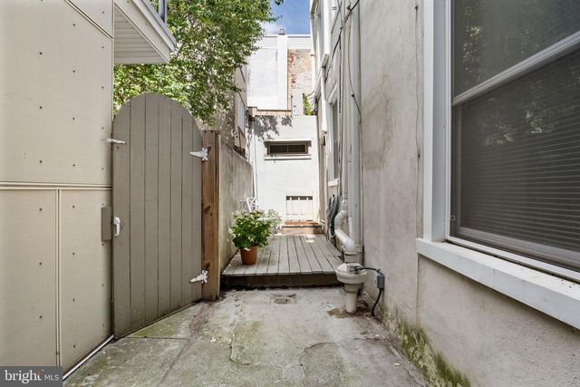 129 BAINBRIDGE ST, Philadelphia, PA 19147