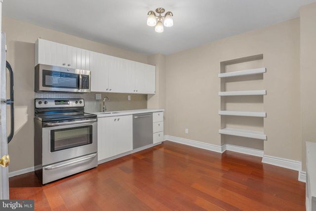 129 BAINBRIDGE ST, Philadelphia, PA 19147