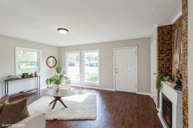 6667 Connecticut Street, Merrillville, IN 46410