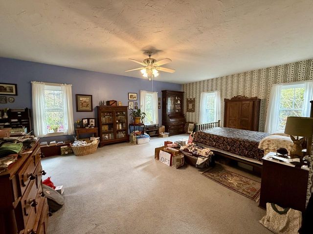 8878 Orchard Valley ROAD, West Bend, WI 53090