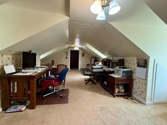 8878 Orchard Valley ROAD, West Bend, WI 53090