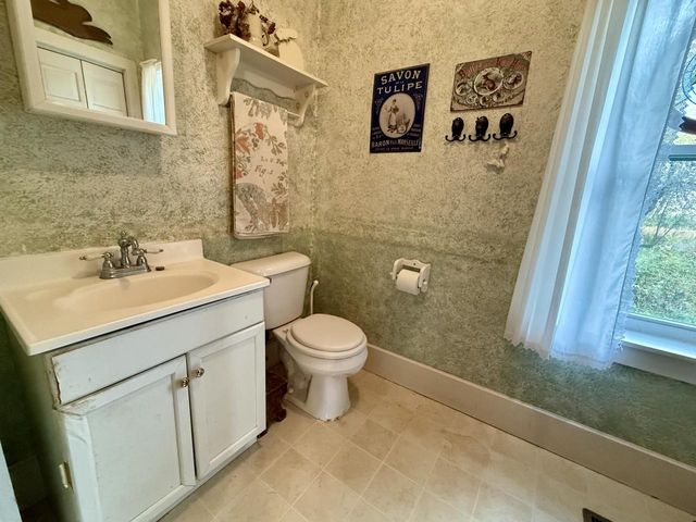 8878 Orchard Valley ROAD, West Bend, WI 53090