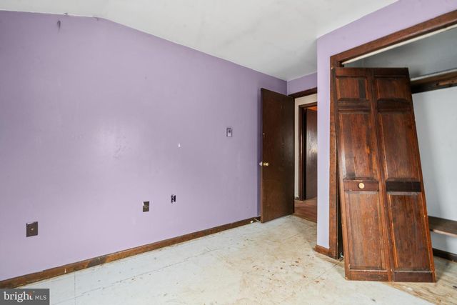 7732 JONESTOWN RD, Harrisburg, PA 17112