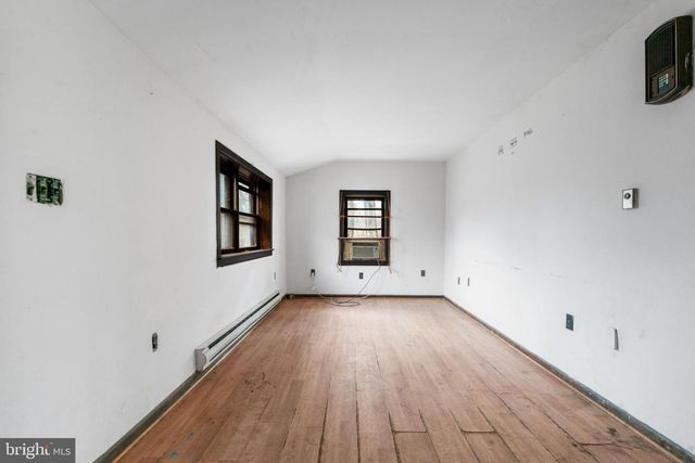 7732 JONESTOWN RD, Harrisburg, PA 17112