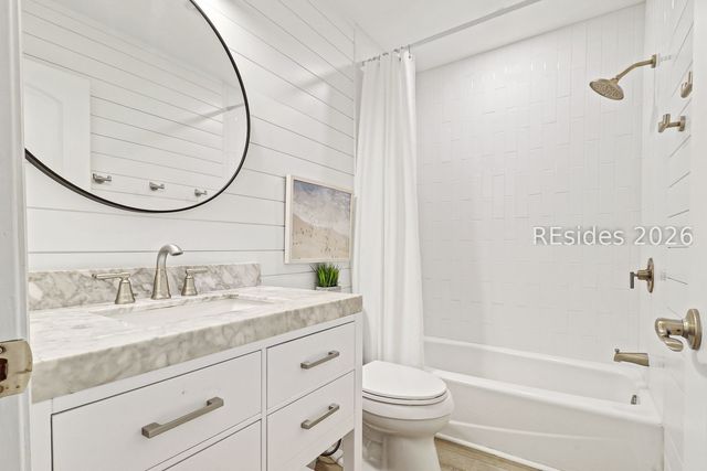 226 S Sea Pines Dr Apt 1590, Hilton Head Island, SC 29928