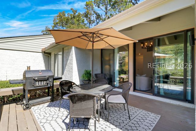 226 S Sea Pines Dr Apt 1590, Hilton Head Island, SC 29928