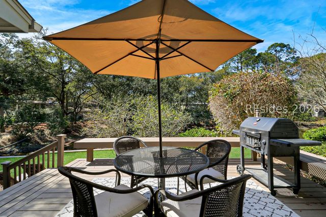 226 S Sea Pines Dr Apt 1590, Hilton Head Island, SC 29928