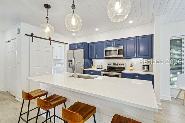 226 S Sea Pines Dr Apt 1590, Hilton Head Island, SC 29928