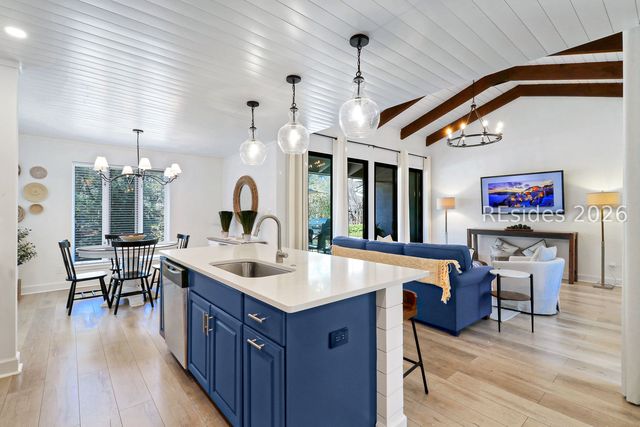 226 S Sea Pines Dr Apt 1590, Hilton Head Island, SC 29928