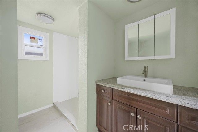 1913 Chain Avenue, Lake Isabella, CA 93240