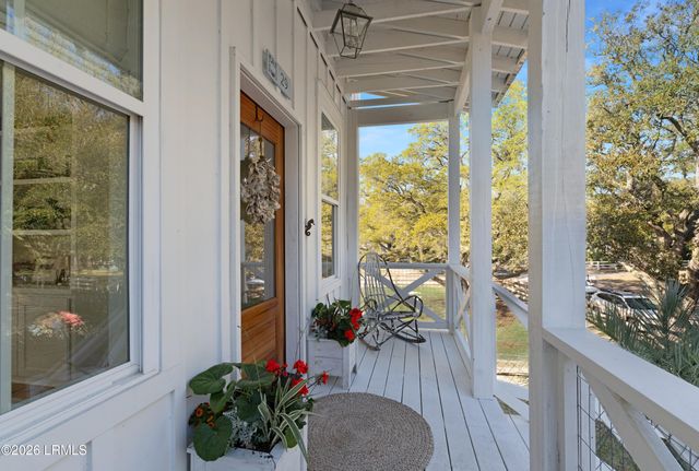 29 Bay Point Road, St. Helena Island, SC 29920