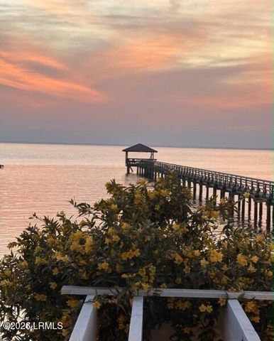 29 Bay Point Road, St. Helena Island, SC 29920