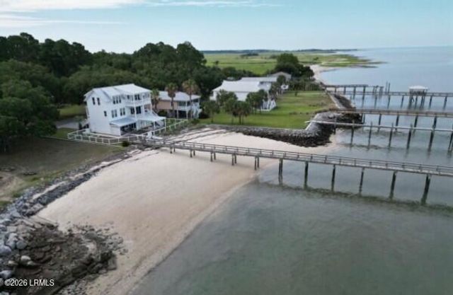 29 Bay Point Road, St. Helena Island, SC 29920