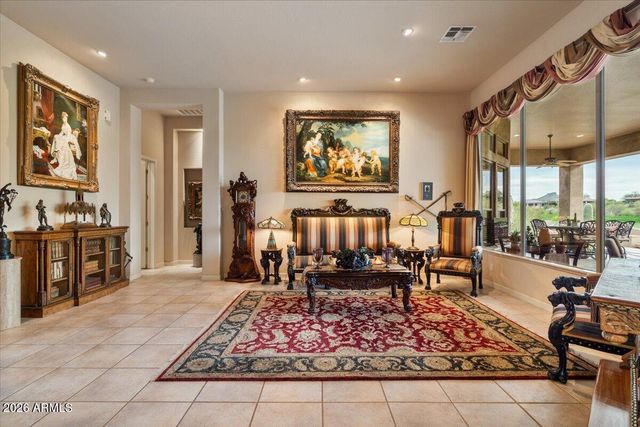 9657 E PEREGRINE Place, Scottsdale, AZ 85262