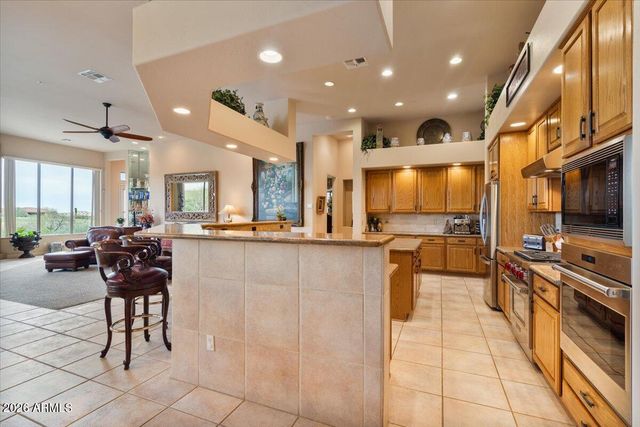 9657 E PEREGRINE Place, Scottsdale, AZ 85262