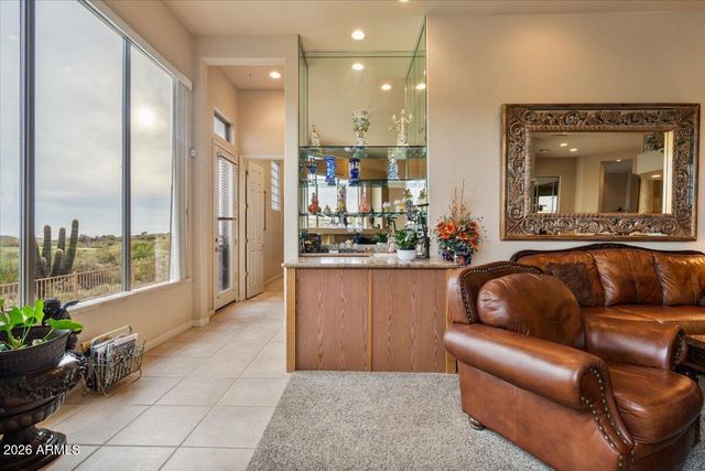 9657 E PEREGRINE Place, Scottsdale, AZ 85262