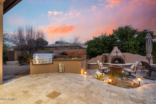 9657 E PEREGRINE Place, Scottsdale, AZ 85262