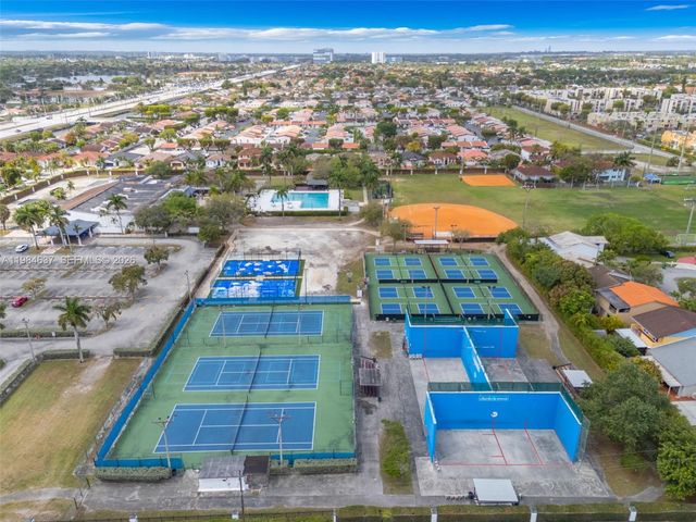 9224 Grand Canal Dr, Miami, FL 33174