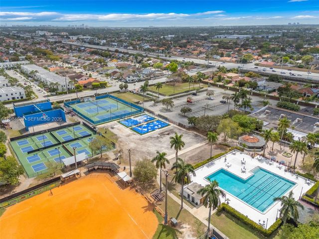 9224 Grand Canal Dr, Miami, FL 33174