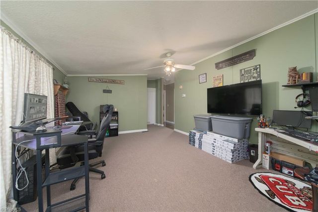 5925 Bobs Lake Road, Hamptonville, NC 27020