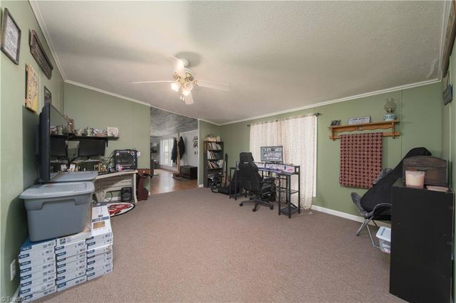 5925 Bobs Lake Road, Hamptonville, NC 27020