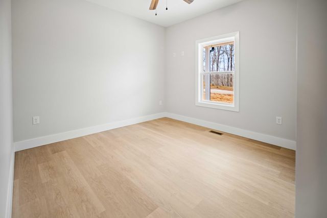 221 Pine Tree Circle Drive, Nancy, KY 42544