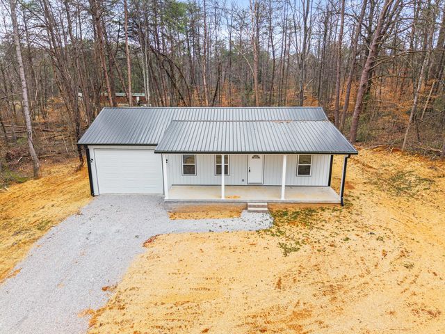 221 Pine Tree Circle Drive, Nancy, KY 42544