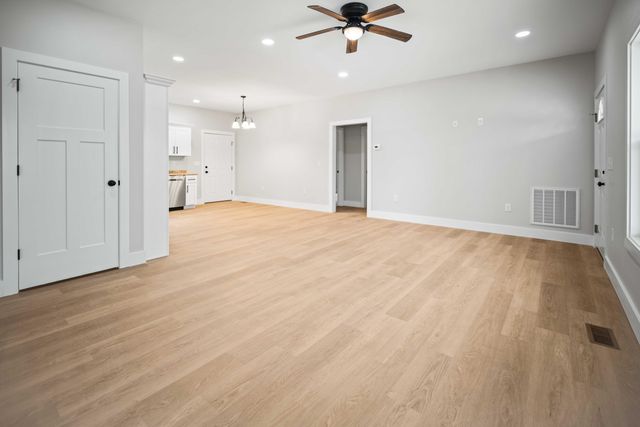 221 Pine Tree Circle Drive, Nancy, KY 42544