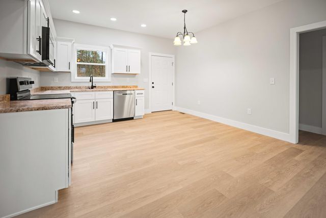 221 Pine Tree Circle Drive, Nancy, KY 42544