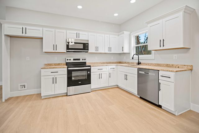 221 Pine Tree Circle Drive, Nancy, KY 42544