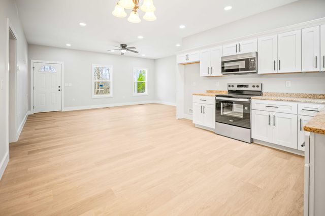 221 Pine Tree Circle Drive, Nancy, KY 42544