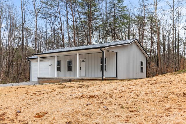 221 Pine Tree Circle Drive, Nancy, KY 42544