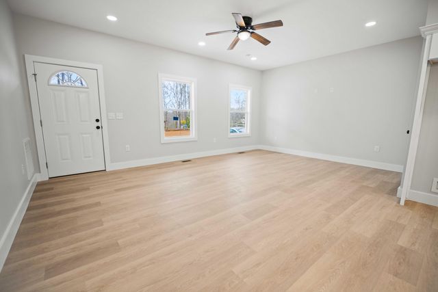 221 Pine Tree Circle Drive, Nancy, KY 42544