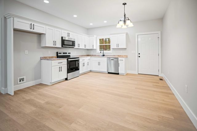 221 Pine Tree Circle Drive, Nancy, KY 42544