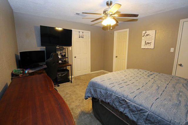 4406 B Bar Drive, Santa Fe, TX 77510