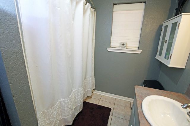 4406 B Bar Drive, Santa Fe, TX 77510