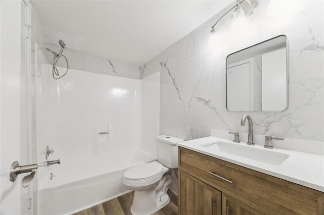 13020 Leader Street 927, Houston, TX 77072