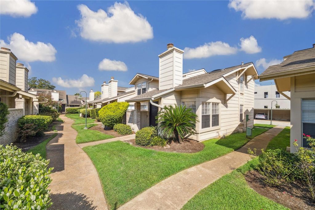 13020 Leader Street 927, Houston, TX 77072