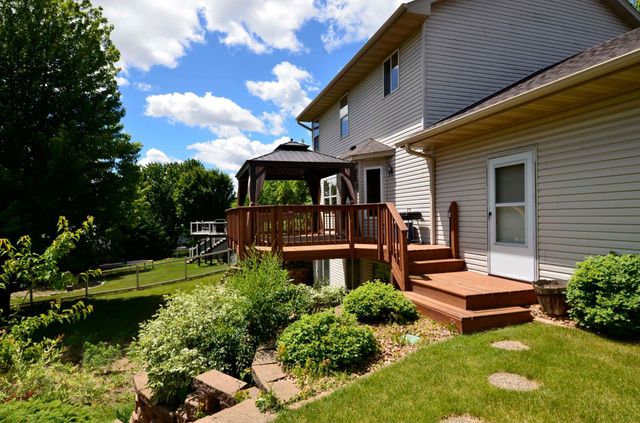 19389 Seymour Street NW, Elk River, MN 55330