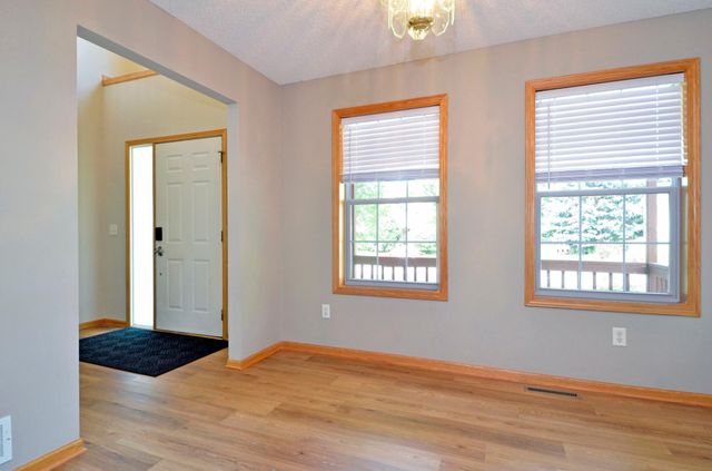 19389 Seymour Street NW, Elk River, MN 55330