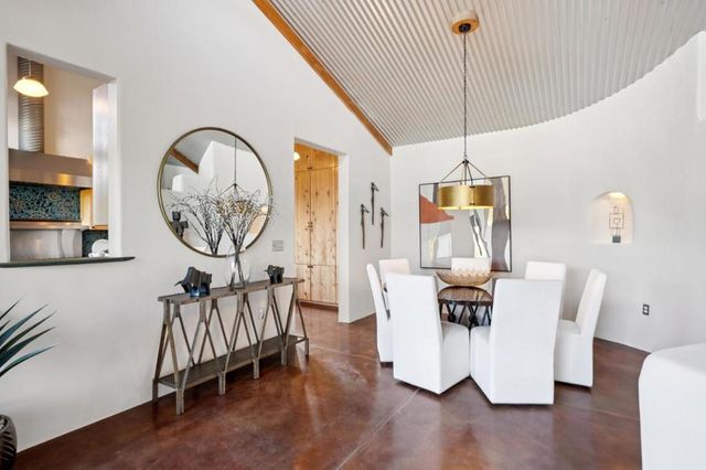 27690 Central Drive, Los Altos Hills, CA 94022