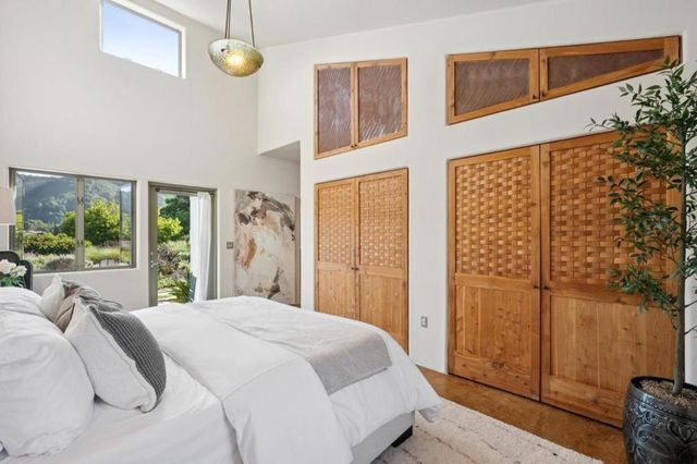 27690 Central Drive, Los Altos Hills, CA 94022