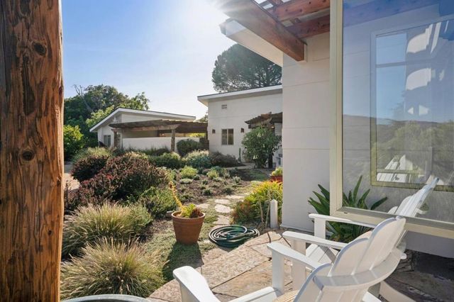 27690 Central Drive, Los Altos Hills, CA 94022