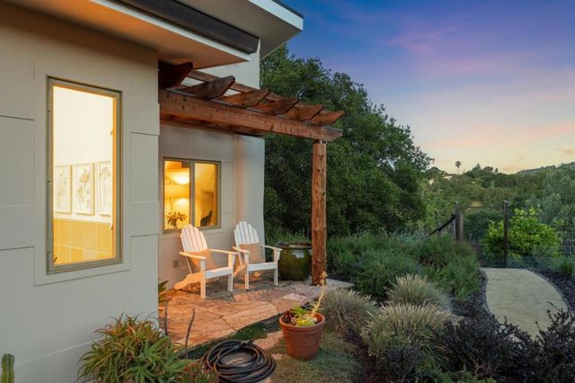 27690 Central Drive, Los Altos Hills, CA 94022