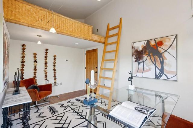 27690 Central Drive, Los Altos Hills, CA 94022