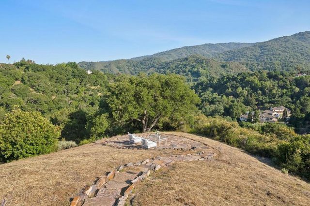 27690 Central Drive, Los Altos Hills, CA 94022
