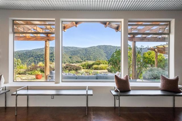 27690 Central Drive, Los Altos Hills, CA 94022