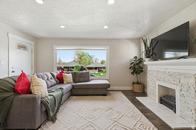 2830 FOWLER AVE, Ogden, UT 84403