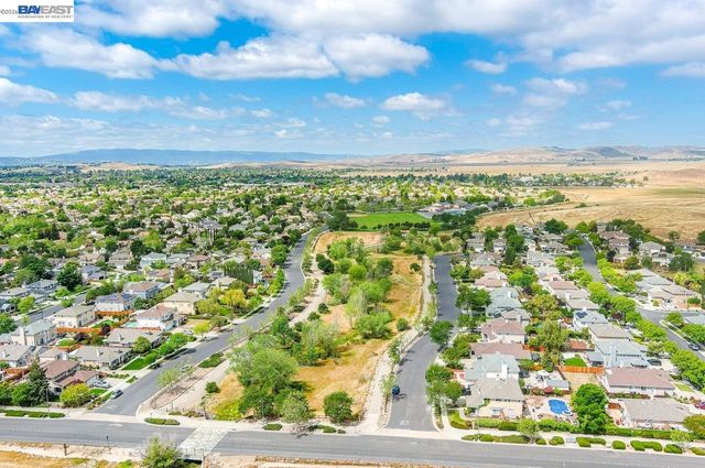 6418 Tiffany Cmn, Livermore, CA 94551